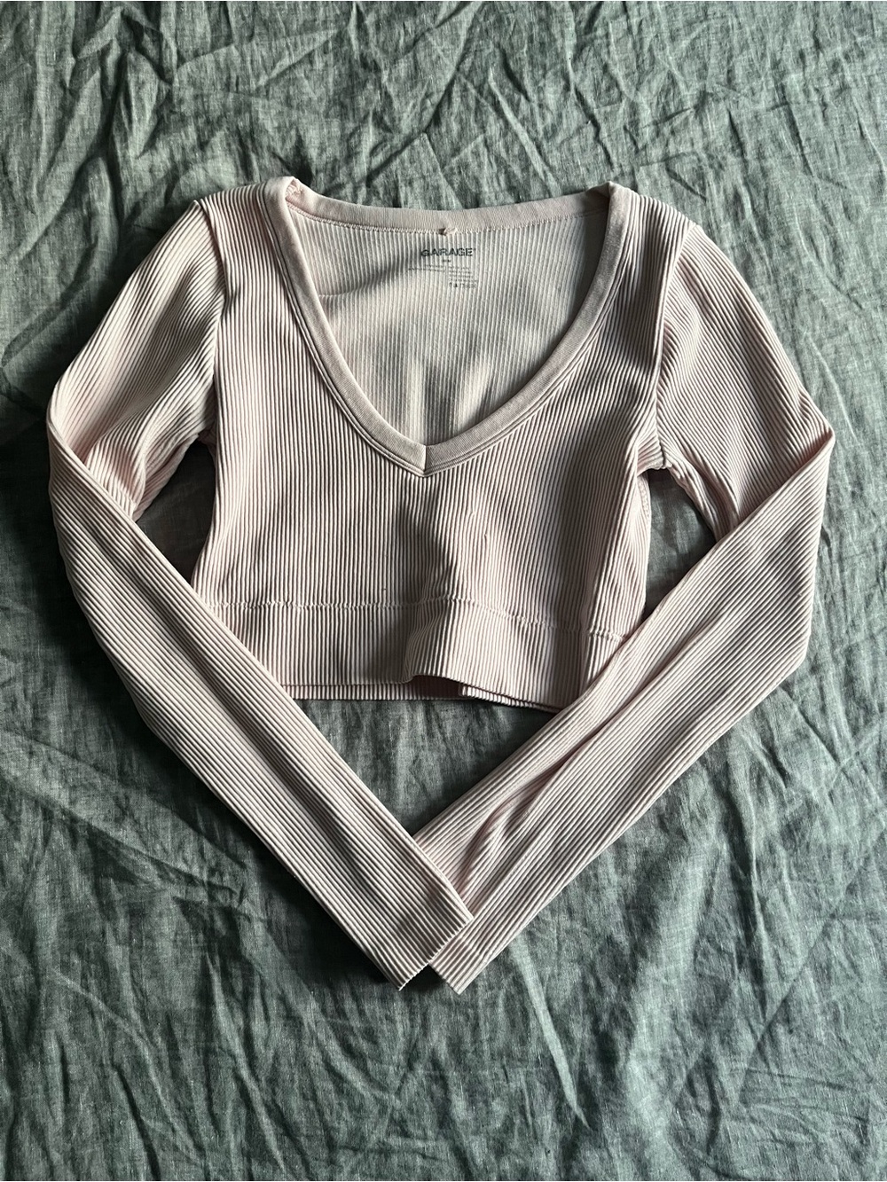 Garage Ribbed V-Neck Long Sleeve Crop Top - Light Pink